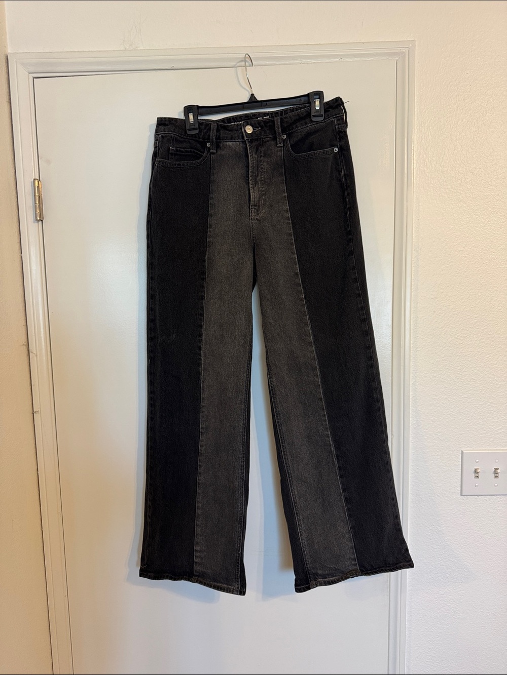 Old Navy Two-Tone Black & Charcoal Wide-Leg Jeans
